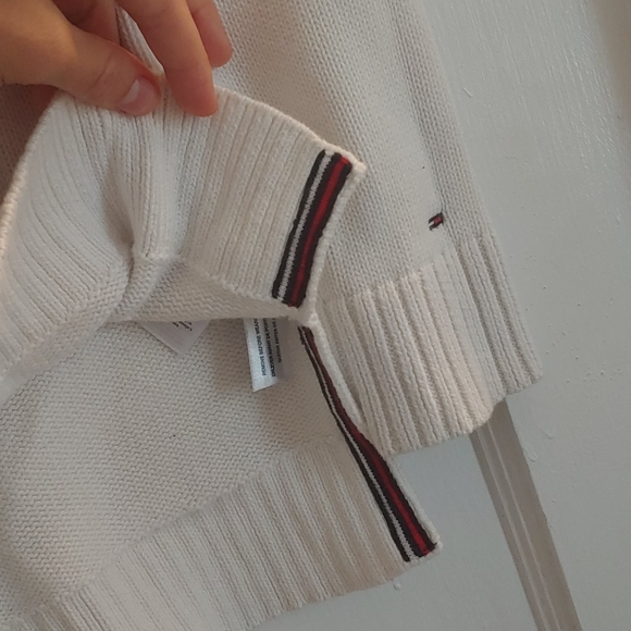 Tommy Hilfiger classic two-tone white sweater - Picture 3 of 5